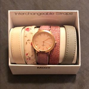 NWT Rose gold watch with interchangeable straps